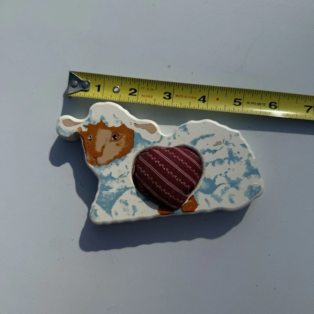 VTG Wooden Lamb Pin Cushion‎ Cottage Core Primitive